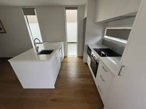 11 Helen Jenepher Lane, Mount Wellington