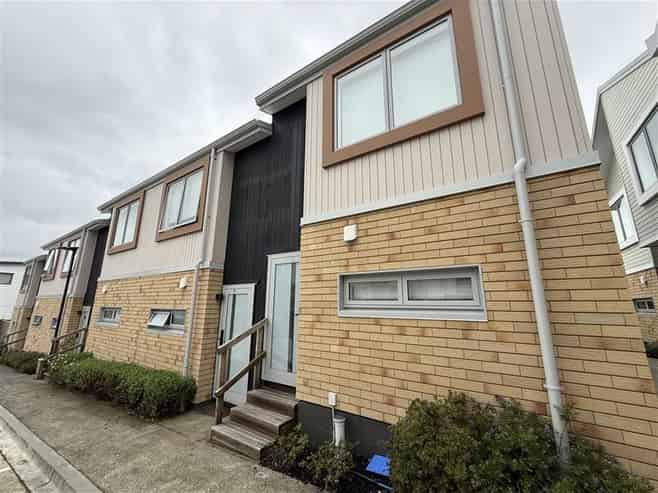 11 Helen Jenepher Lane, Mount Wellington