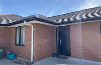 2/7 Vesty Avenue, Hillcrest