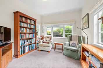 19 Hinau Street, Woburn