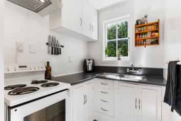 12 Governor Road, Northland