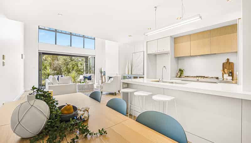 6 Little Compton Mews, Snells Beach