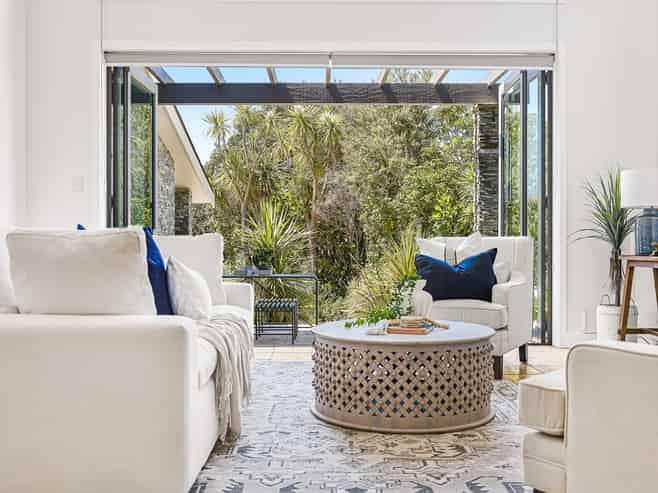 6 Little Compton Mews, Snells Beach