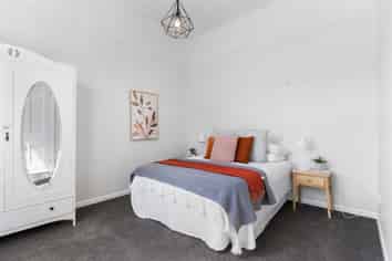 1 Chatham Street, Berhampore