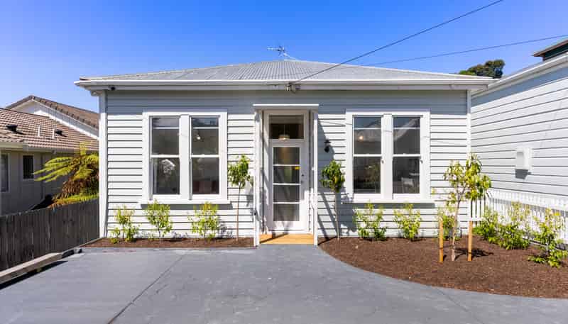 1 Chatham Street, Berhampore