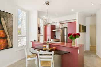 1.2/1 Queens Wharf, Wellington Central