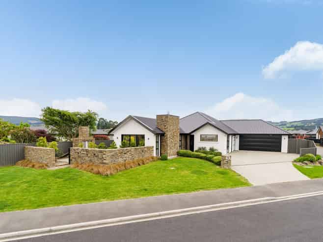 18 Caledonia Drive, Mosgiel