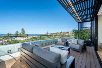 17/423-427 Beach Road, Mairangi Bay