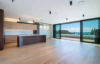 17/423-427 Beach Road, Mairangi Bay