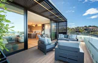 17/423-427 Beach Road, Mairangi Bay