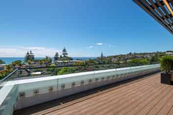 17/423-427 Beach Road, Mairangi Bay