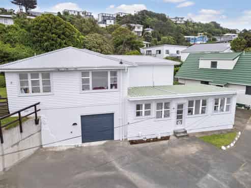 8 Ohariu Road, Johnsonville