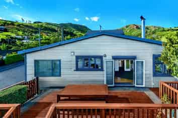 10 Cornwall Road, Lyttelton