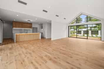 19 Walnut Avenue, Allenton