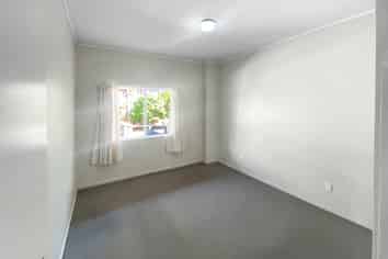 1/14 The Avenue, Albany