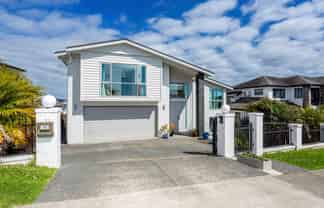 11 Walter Crescent, Millwater