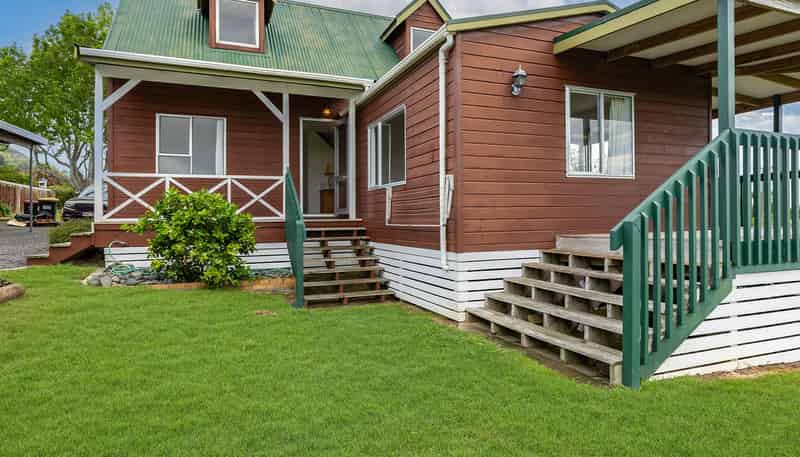 7  &  7A Stirling Street, Te Aroha