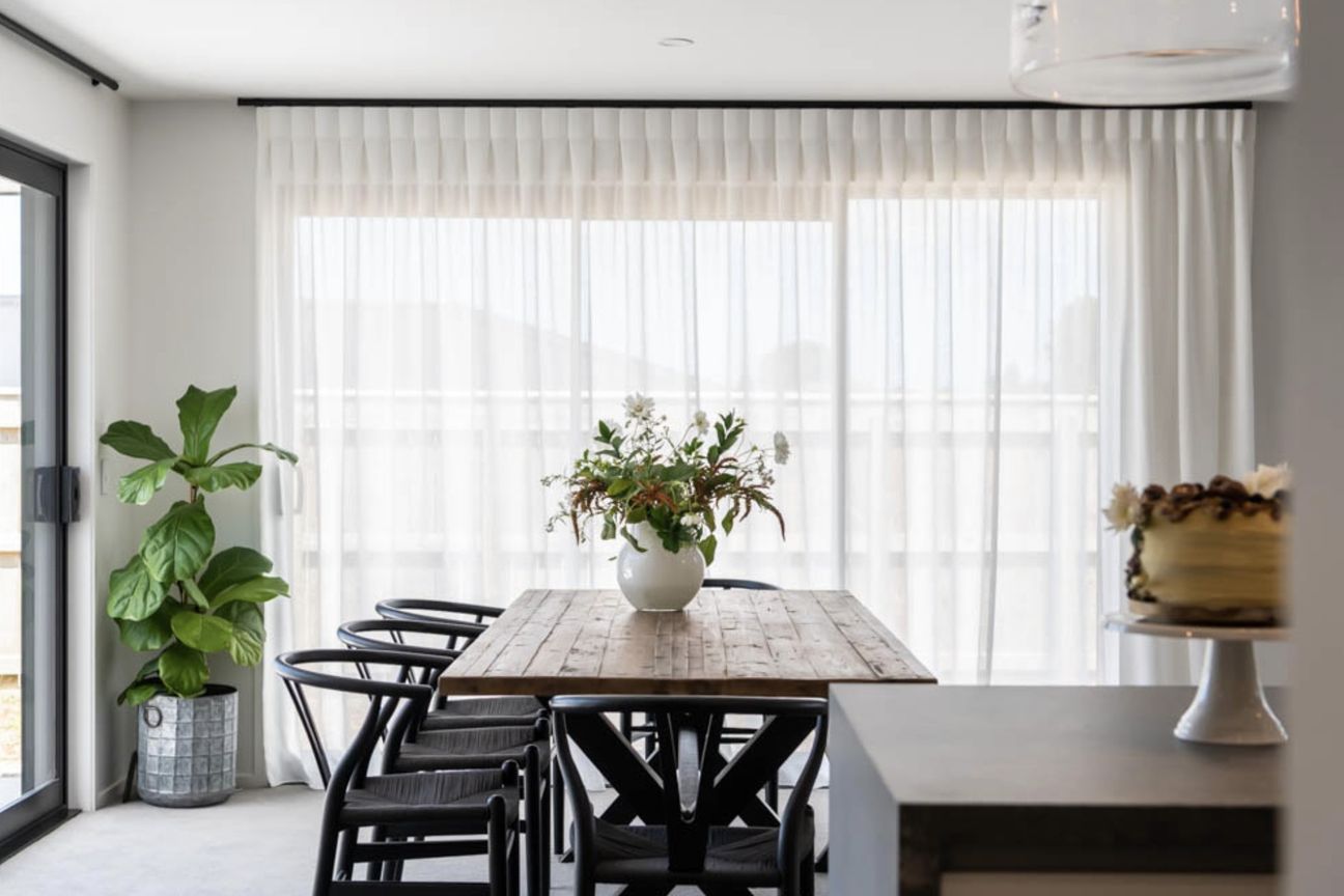 Your first set of keys awaits in Sabys Estate - Vista 4