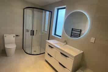 18 Karikari Crescent, Takanini