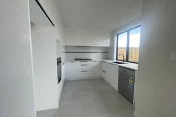 18 Karikari Crescent, Takanini