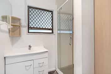 74b Trevor Hosken Drive, Wiri