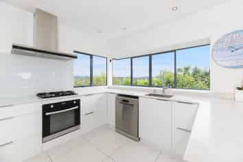 103 West Hoe Heights, Orewa