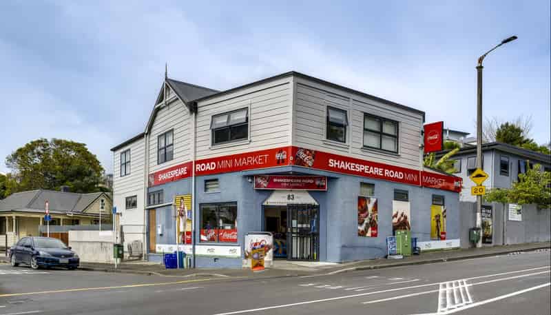 83 Shakespeare Road, Bluff Hill