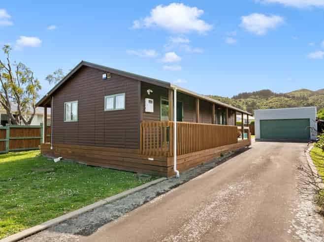 5 Kenward Crescent, Featherston