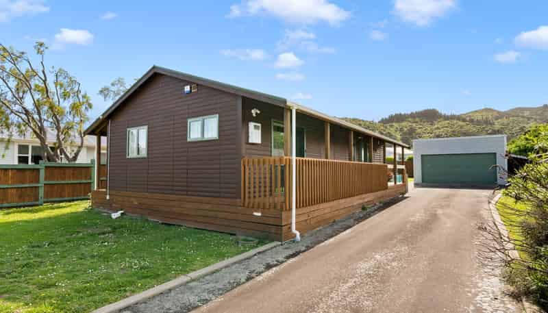 5 Kenward Crescent, Featherston