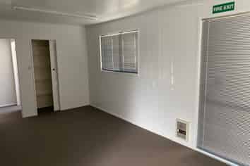 Fringe Offices with Parking