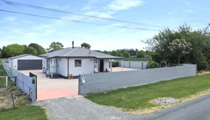 227 Racecourse Road, Allenton