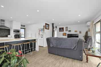 227 Racecourse Road, Allenton