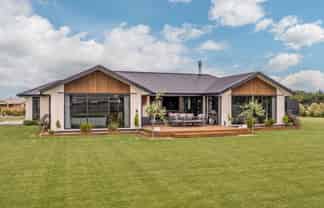 28 Gordons Road, Ashburton