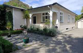  18 Seymour Avenue, The Brook