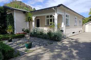  18 Seymour Avenue, The Brook