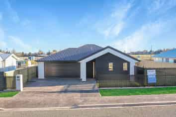 245 Racecourse Road, Allenton