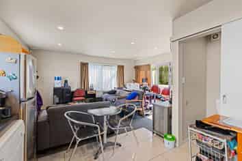 5/443 Hereford Street, Linwood