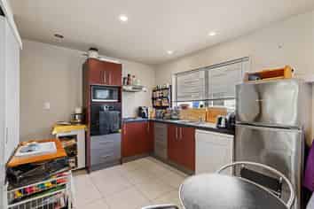 5/443 Hereford Street, Linwood