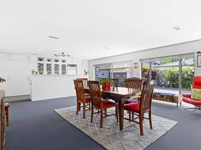 6 Park Road, Greenmeadows