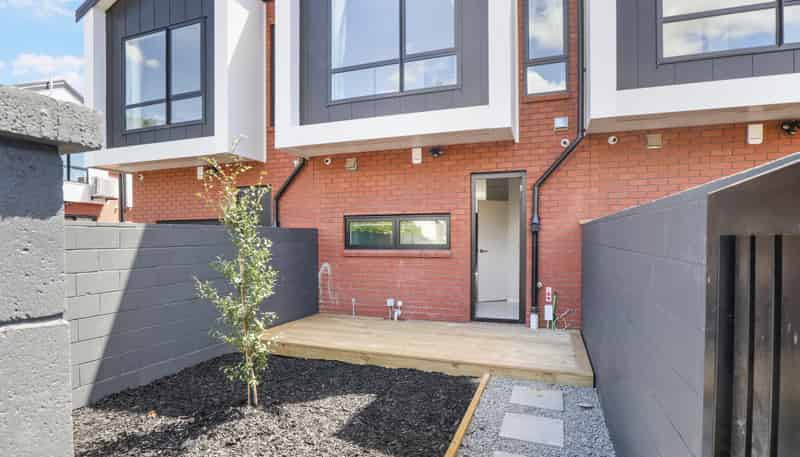 3/1 Tennessee Avenue, Mangere East