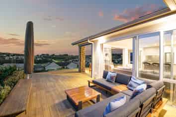 10 Discovery Drive, Gulf Harbour