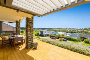 10 Discovery Drive, Gulf Harbour