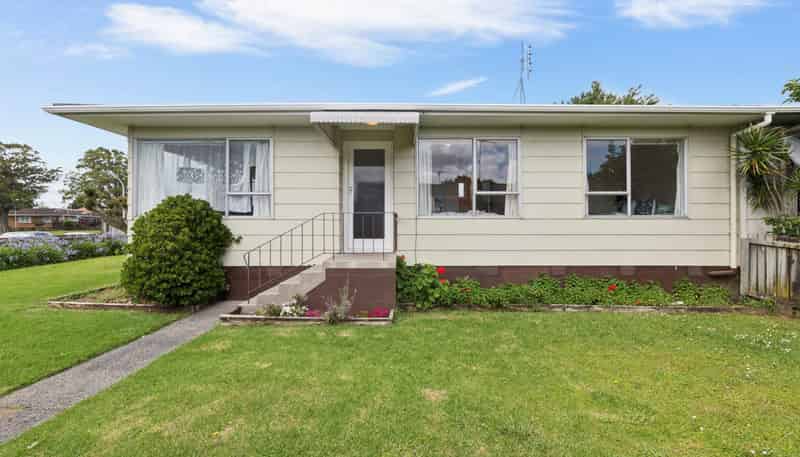 1/32 Challen Close, Conifer Grove