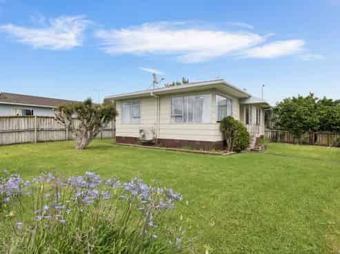 1/32 Challen Close, Conifer Grove