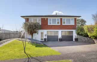 26B Upland Street, Brookfield