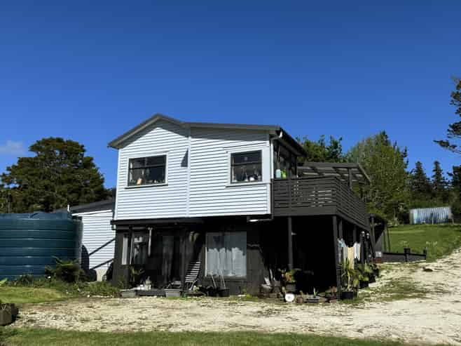 43 The Pines Road, Paparoa