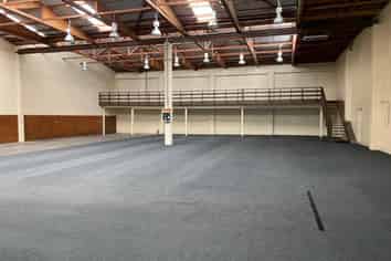 866M² PROFILE WAREHOUSE
