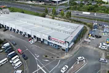 866M² PROFILE WAREHOUSE
