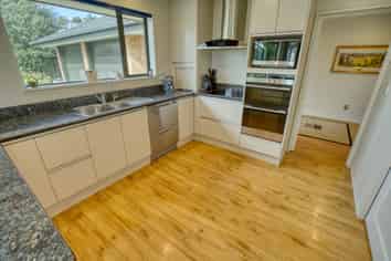 74 Havill Drive, Hokitika