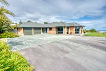 74 Havill Drive, Hokitika